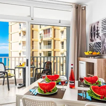 M10 Sea View Apartment Las Americas, Pool, Wifi أرونا